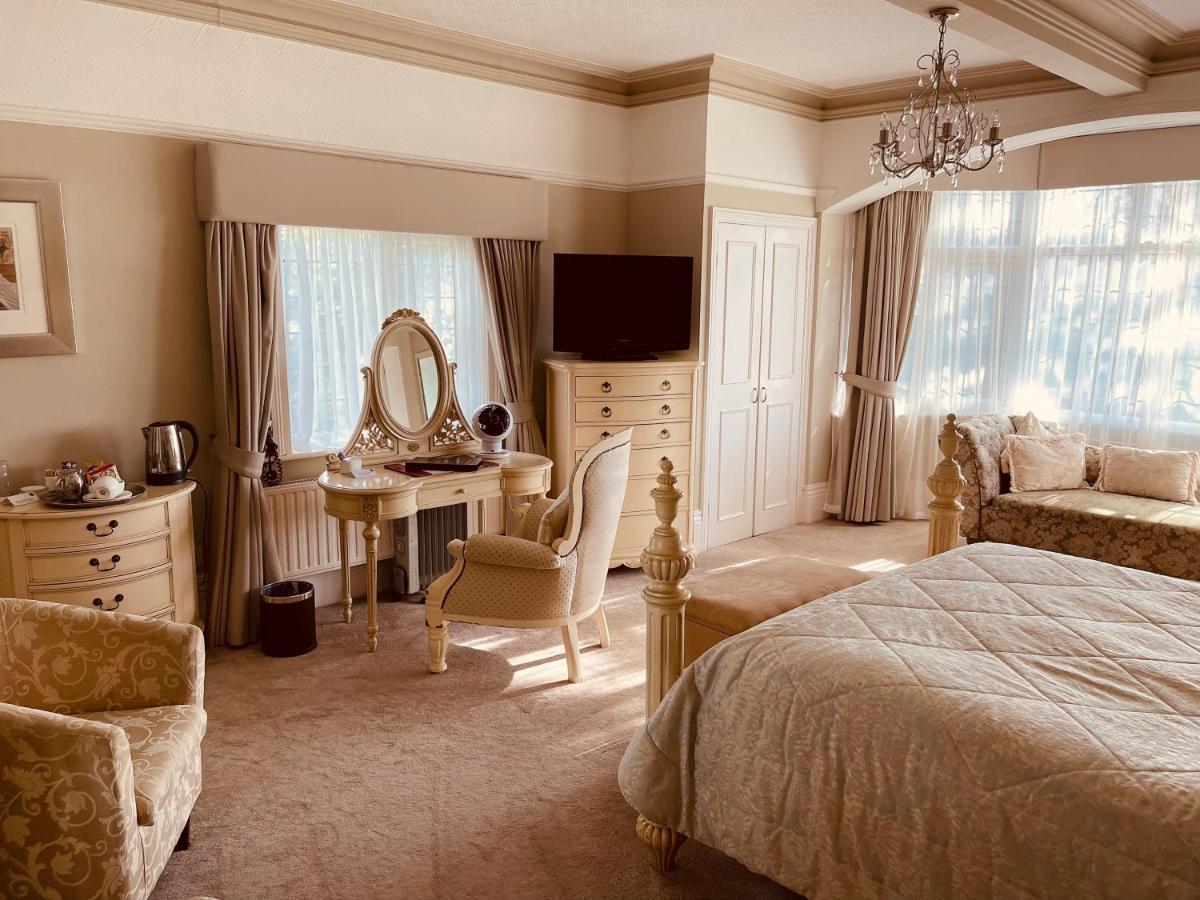 Nuthurst Grange Country House Hotel & Restaurant Солігалл Екстер'єр фото