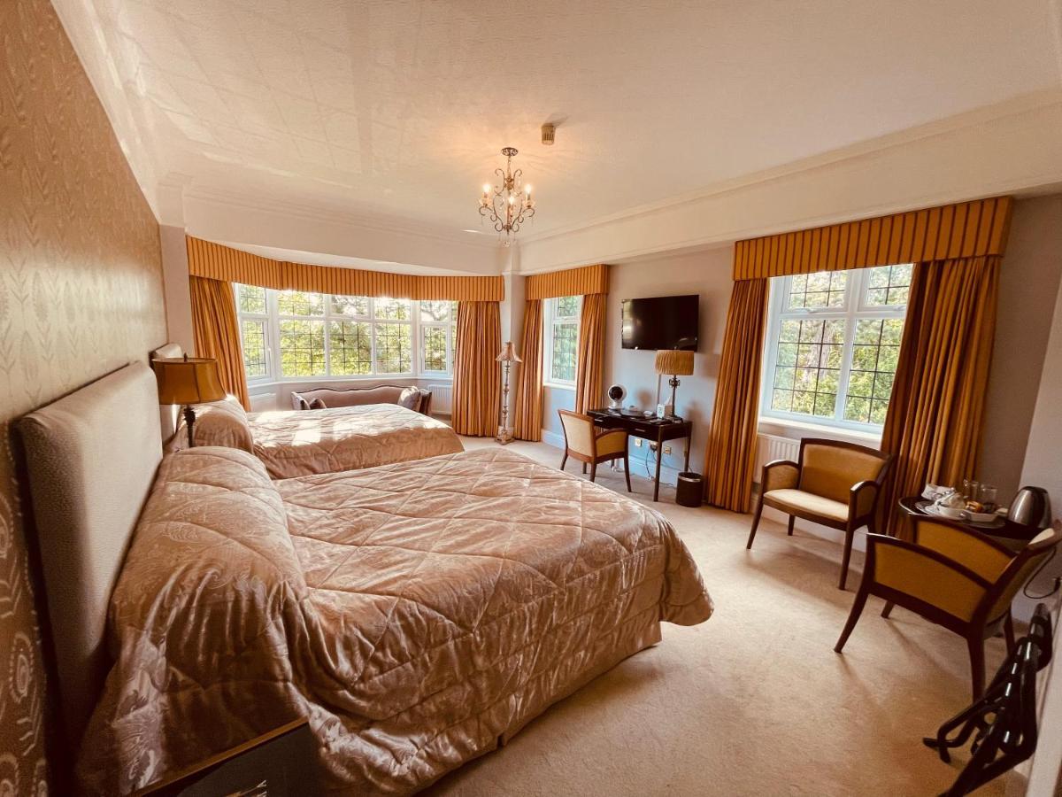 Nuthurst Grange Country House Hotel & Restaurant Солігалл Екстер'єр фото